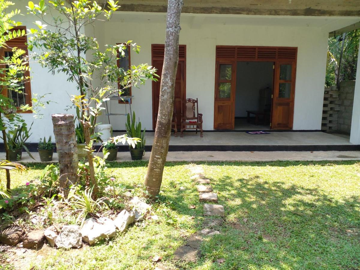 Villa Ameliya Unawatuna Exterior foto